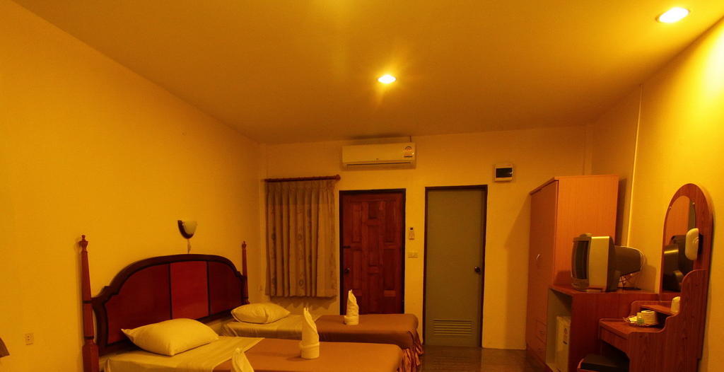 Star Light Beach Resort And Restaurant Chumphon Camera foto