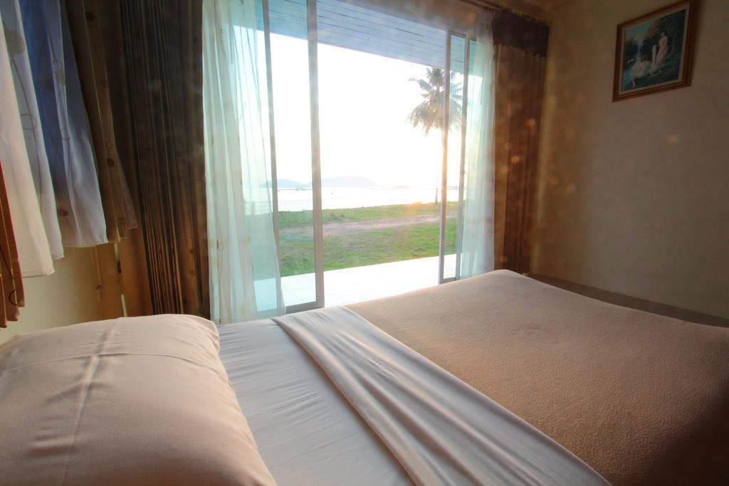 Star Light Beach Resort And Restaurant Chumphon Camera foto