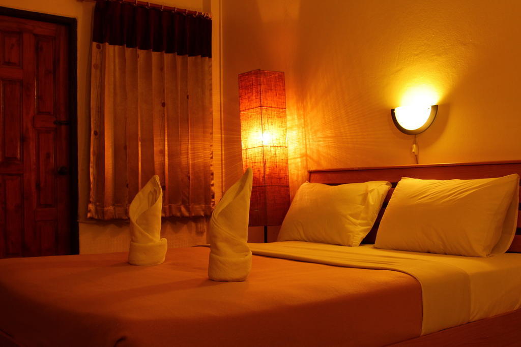 Star Light Beach Resort And Restaurant Chumphon Camera foto