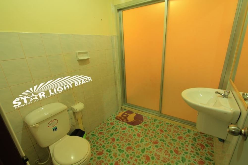 Star Light Beach Resort And Restaurant Chumphon Esterno foto